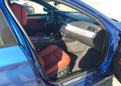 2014 BMW M5 z USA, uszkodzony, nr VIN WBSFV9C50ED592905